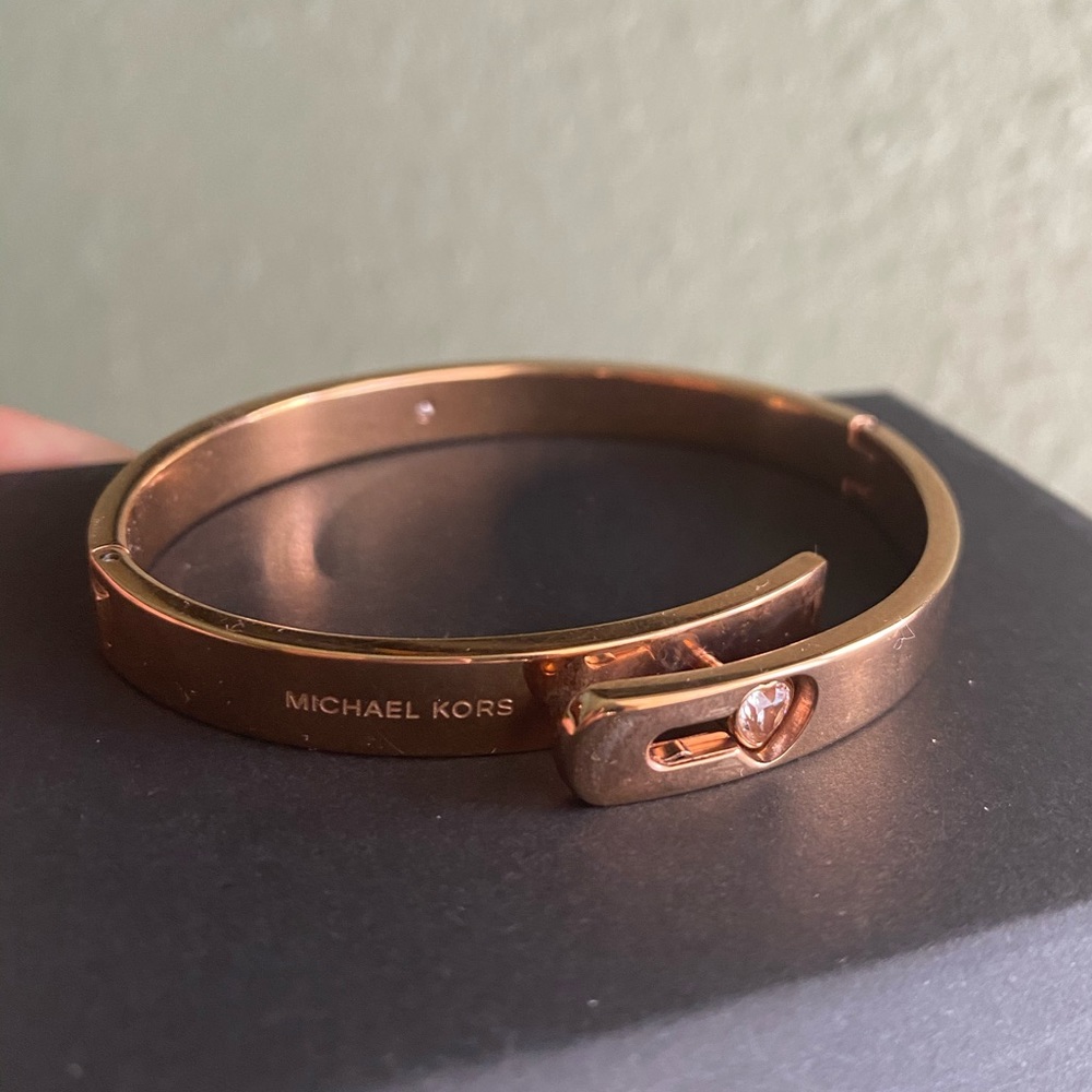 Michael kors bangle